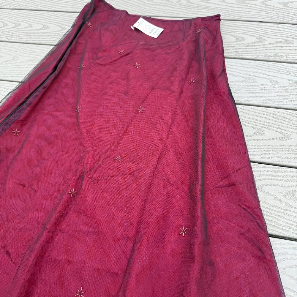 Express World Brand Skirt Size 9/10 Red Flowy Fairy Snowlake Christmas - Picture 5 of 6